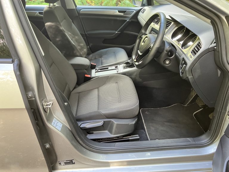 VW GOLF – 1.4 PETROL – AUTOMATIC – 1 OWNER – ONLY 18000 MILES – FULL SERVICE HISTORY – YEARS MOT – ULEZ FREE