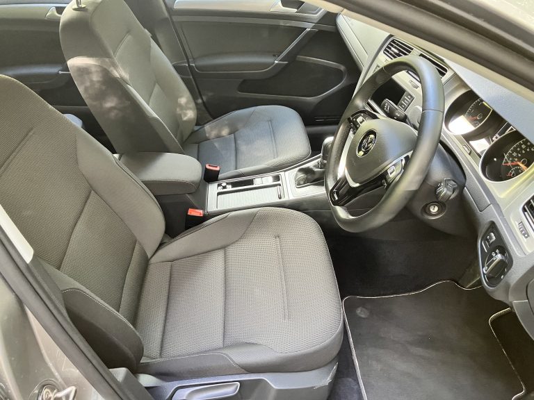 VW GOLF – 1.4 PETROL – AUTOMATIC – 1 OWNER – ONLY 18000 MILES – FULL SERVICE HISTORY – YEARS MOT – ULEZ FREE