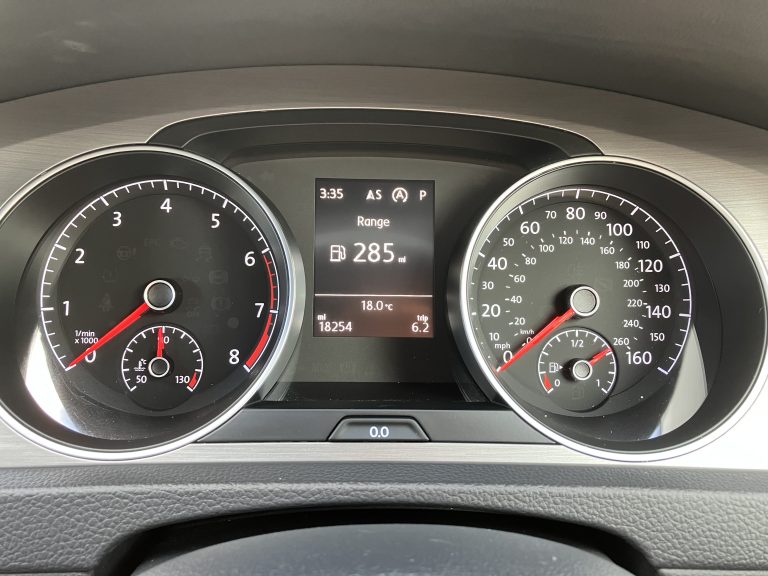 VW GOLF – 1.4 PETROL – AUTOMATIC – 1 OWNER – ONLY 18000 MILES – FULL SERVICE HISTORY – YEARS MOT – ULEZ FREE